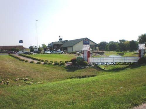 Americinn Belle Plaine Экстерьер фото