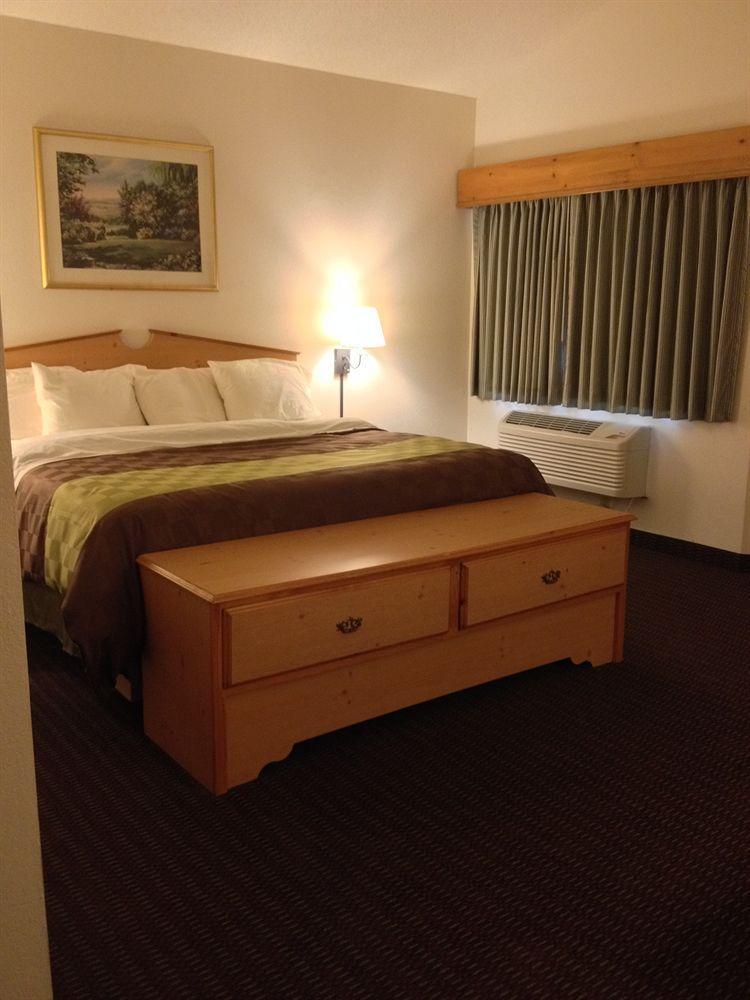 Americinn Belle Plaine Экстерьер фото
